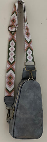Cross body bag in gray