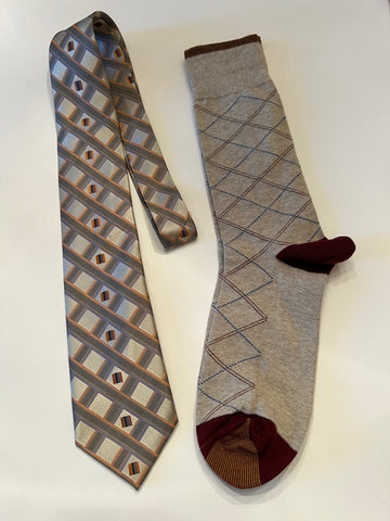 Upscale Woven Tie in Champagne with Socks