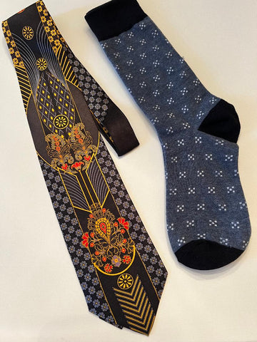 Refined Vintage Tie with Socks