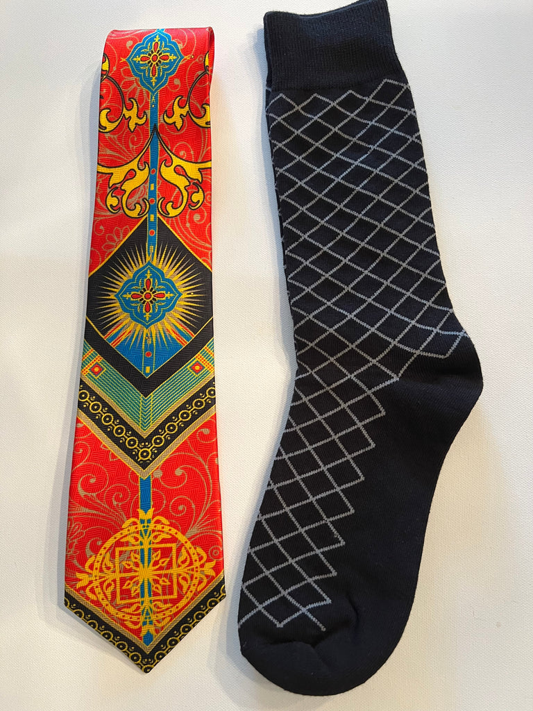 Fortune silk tie in red with socks
