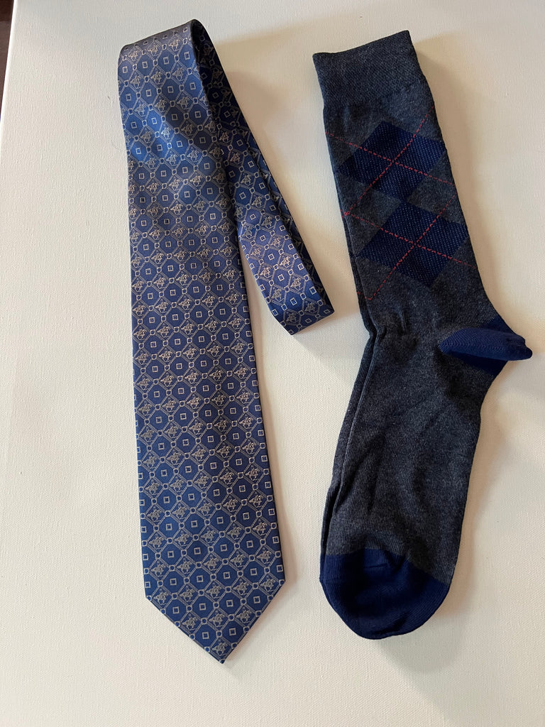 Navy Horse themed silk tie with socks