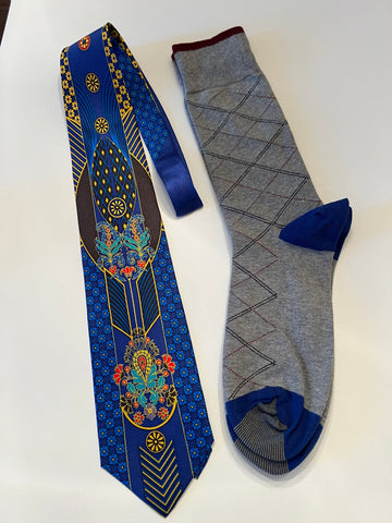 Intricate Blue Vintage Tie with Gray Socks